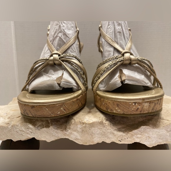 Classified Gold Slingback Strappy Platform High Heel Cork Wedge Sandal Sz 10 - Picture 5 of 12